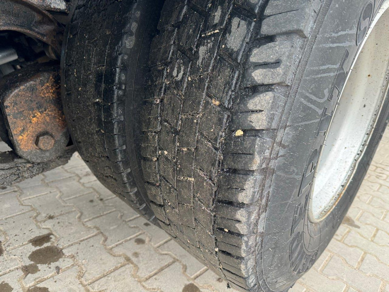 Sattelzugmaschine Volvo N12, N1225: das Bild 13