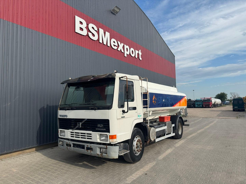 Volvo FL 7 260, 10000 liter - Tankwagen: das Bild 1 Volvo FL 7 260, 10000 liter - Tankwagen: das Bild 1