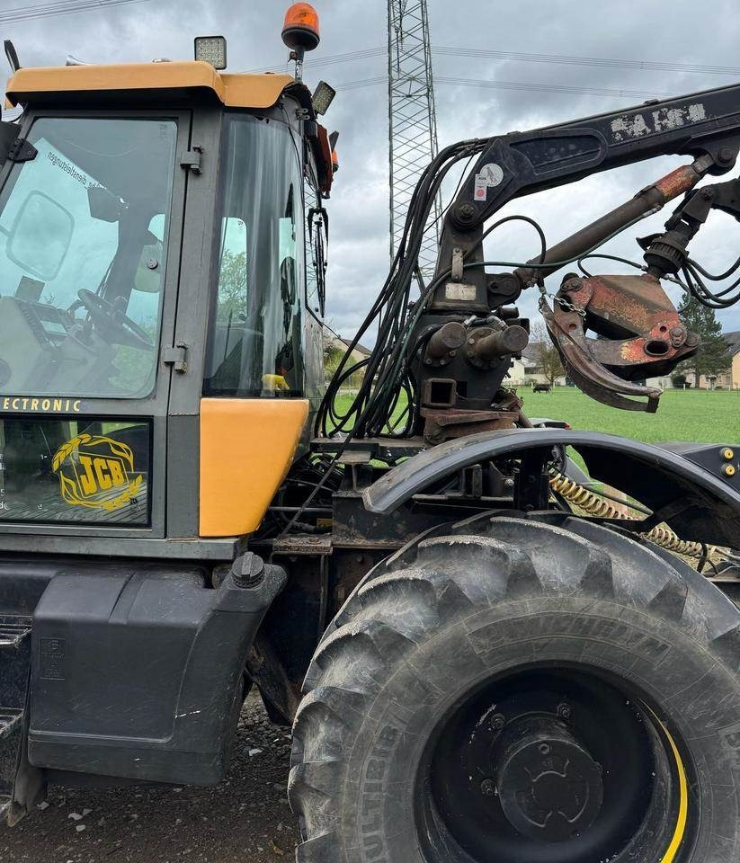 JCB Fastrac 1115 - Traktor: das Bild 5 JCB Fastrac 1115 - Traktor: das Bild 5