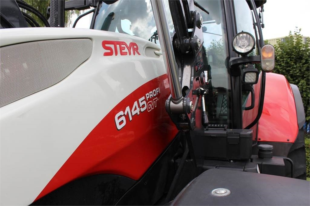 Steyr 6145 Profi CVT - Traktor: das Bild 2 Steyr 6145 Profi CVT - Traktor: das Bild 2