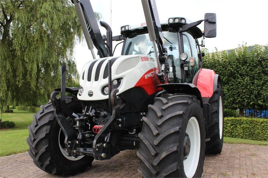 Steyr 6145 Profi CVT - Traktor: das Bild 1 Steyr 6145 Profi CVT - Traktor: das Bild 1