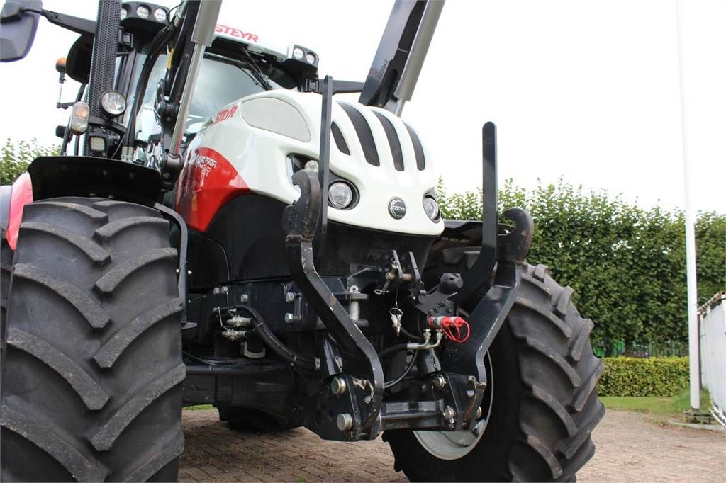 Steyr 6145 Profi CVT - Traktor: das Bild 4 Steyr 6145 Profi CVT - Traktor: das Bild 4
