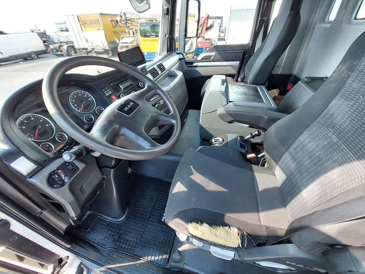 MAN TGS 32.400 8X4 BB Liebherr 9 m³ - Leasing MAN TGS 32.400 8X4 BB Liebherr 9 m³: das Bild 17