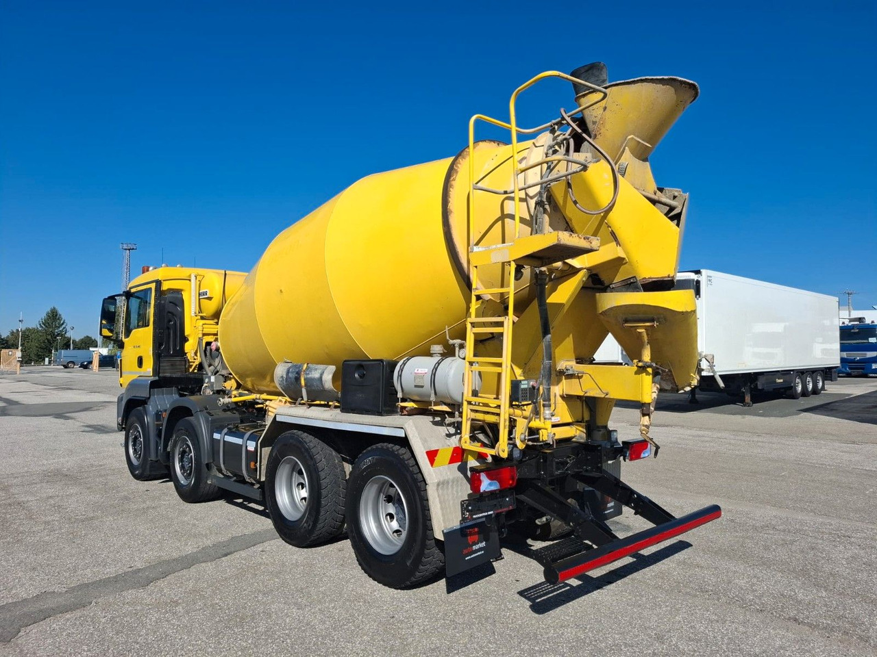 MAN TGS 32.460 8X4 BB Liebherr 9 m³ - Fahrmischer: das Bild 2 MAN TGS 32.460 8X4 BB Liebherr 9 m³ - Fahrmischer: das Bild 2