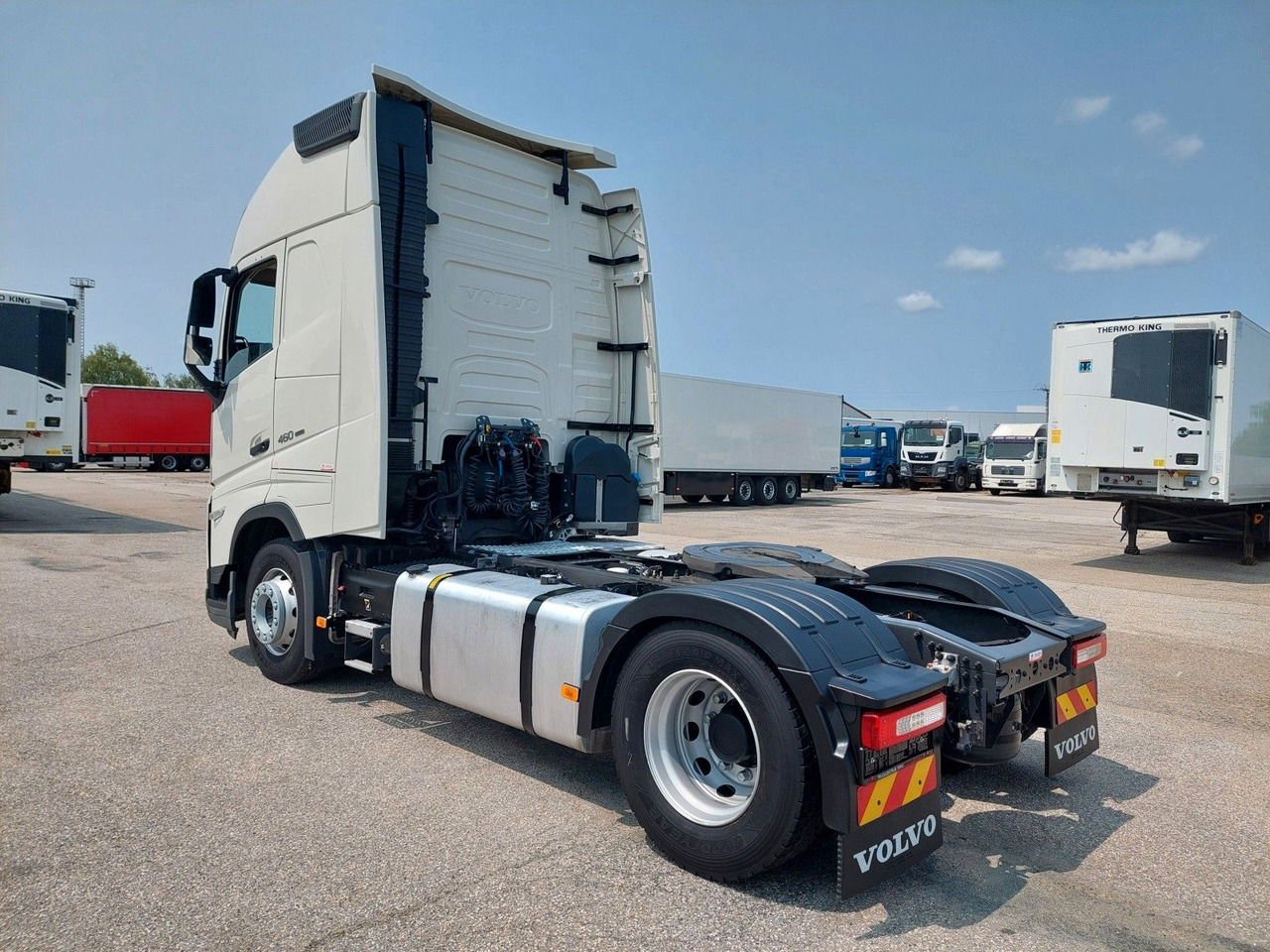 Volvo FH 13 Globetrotter XL 460 I-SAVE - Sattelzugmaschine: das Bild 3 Volvo FH 13 Globetrotter XL 460 I-SAVE - Sattelzugmaschine: das Bild 3