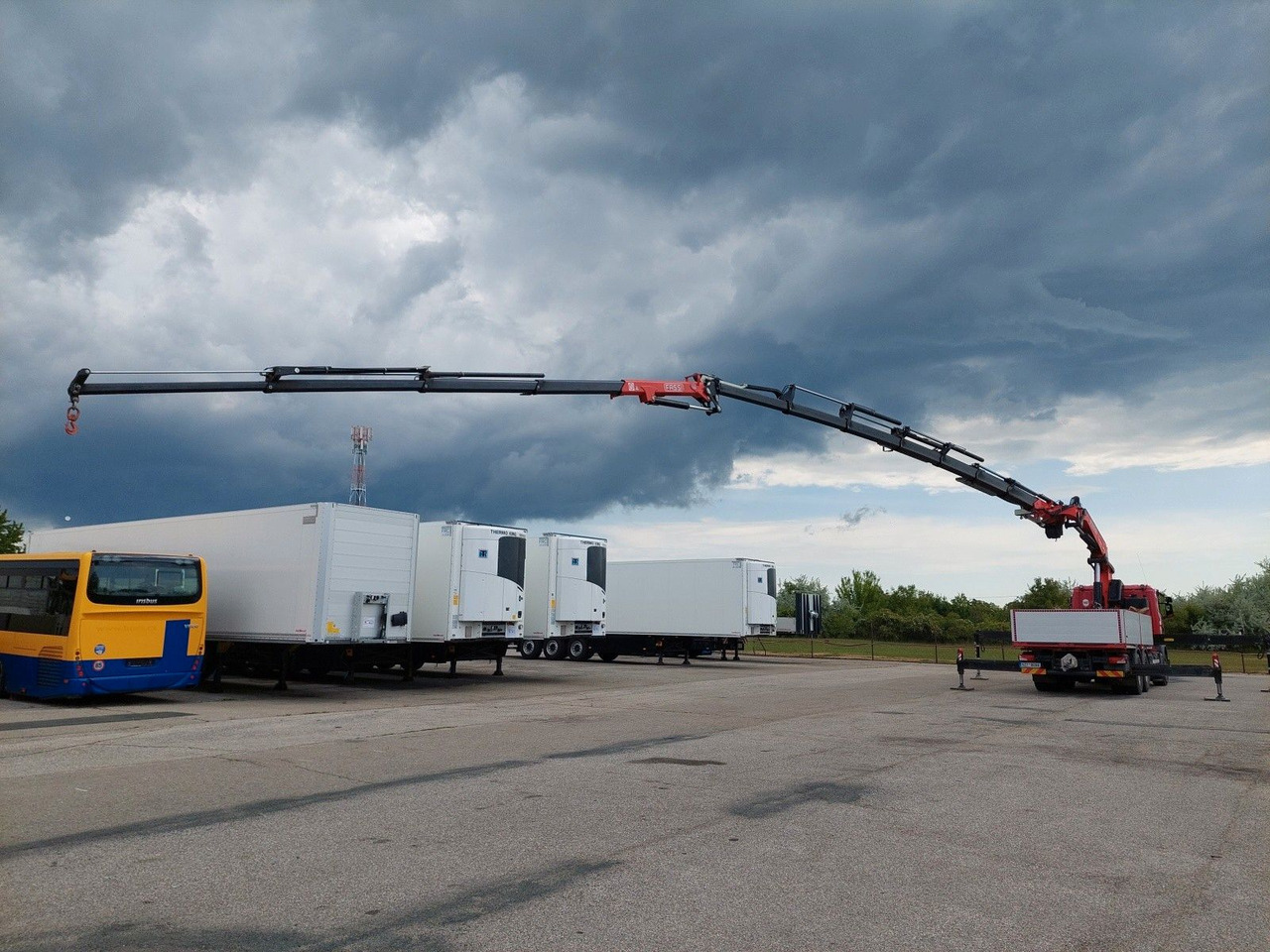 Scania G 410LB 6x4 HNA + Kran Fassi F545RA.2.27 FLY-JIB - Pritsche LKW, Autokran: das Bild 3 Scania G 410LB 6x4 HNA + Kran Fassi F545RA.2.27 FLY-JIB - Pritsche LKW, Autokran: das Bild 3