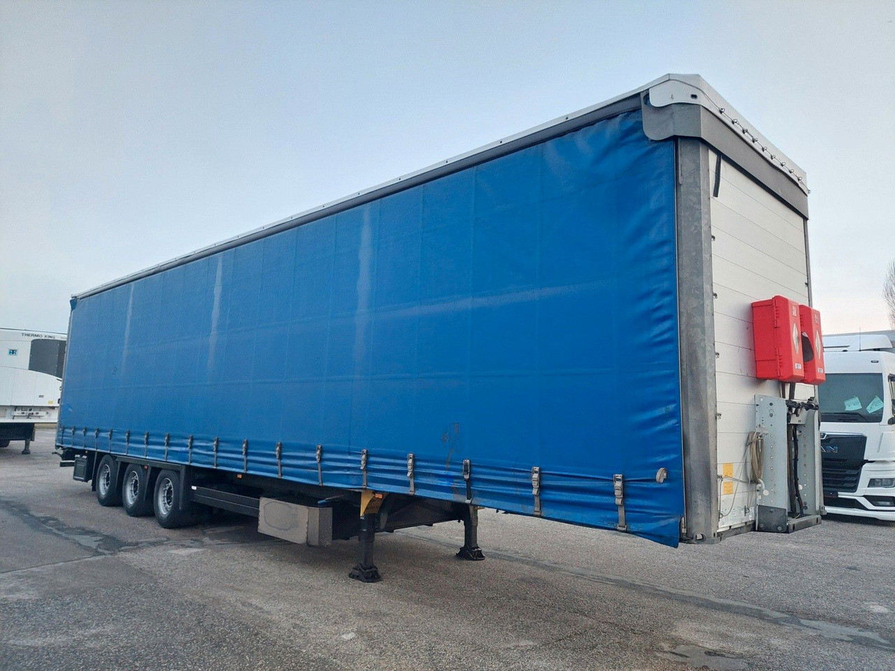 Schmitz Cargobull SCB S3T SCS 24/L - 13.62 EB MEGA - Planenauflieger: das Bild 2 Schmitz Cargobull SCB S3T SCS 24/L - 13.62 EB MEGA - Planenauflieger: das Bild 2