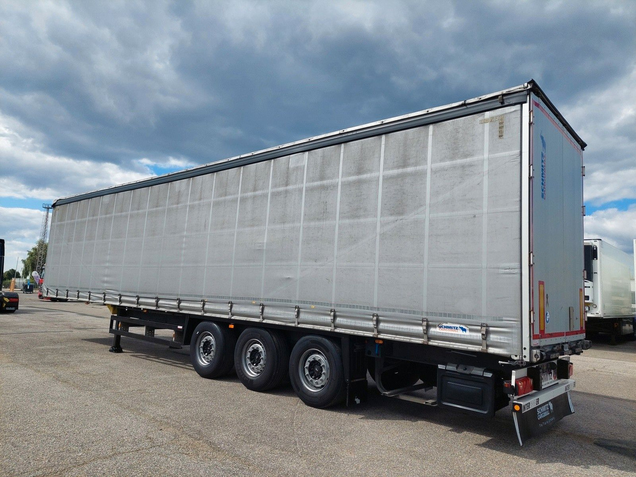 Schmitz Cargobull SCS 24/L - 13 - Planenauflieger: das Bild 3 Schmitz Cargobull SCS 24/L - 13 - Planenauflieger: das Bild 3