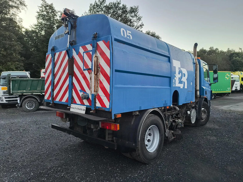 DAF CF 75.250 DRIVING CONDITION - SWEEPER NEEDS REPAIRMENT - Kehrmaschine: das Bild 5 DAF CF 75.250 DRIVING CONDITION - SWEEPER NEEDS REPAIRMENT - Kehrmaschine: das Bild 5