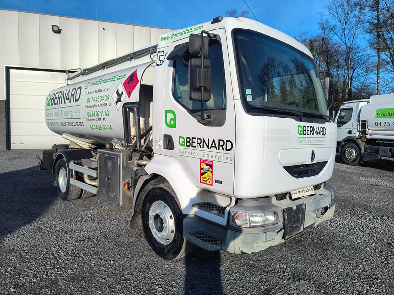 Renault Midlum 210 CARBURANT / FUEL 10500L - 3 COMP - Tankwagen: das Bild 3 Renault Midlum 210 CARBURANT / FUEL 10500L - 3 COMP - Tankwagen: das Bild 3