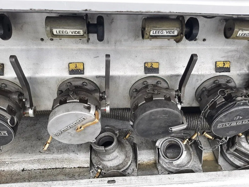 Tankauflieger Für die Beförderung von Kraftstoff Stokota FUEL TANK 42000 L - 5 COMPARTMENTS: das Bild 9