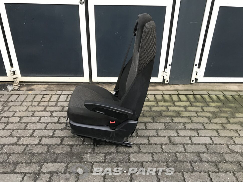 DAF CF Euro 6 Bijrijdersstoel DAF 1844380 - Sitz für LKW: das Bild 4 DAF CF Euro 6 Bijrijdersstoel DAF 1844380 - Sitz für LKW: das Bild 4