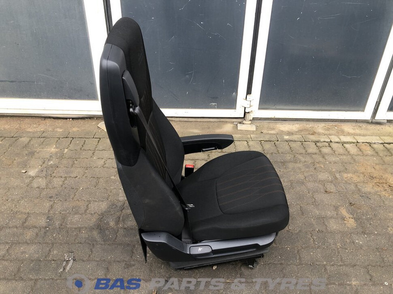 DAF CF Euro 6 Bijrijdersstoel DAF 2104712 - Sitz für LKW: das Bild 4 DAF CF Euro 6 Bijrijdersstoel DAF 2104712 - Sitz für LKW: das Bild 4