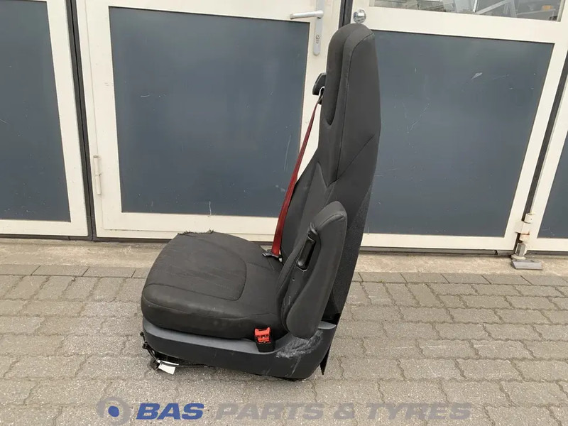 DAF CF Euro 6 Chauffeursstoel DAF 2104662 - Sitz für LKW: das Bild 2 DAF CF Euro 6 Chauffeursstoel DAF 2104662 - Sitz für LKW: das Bild 2