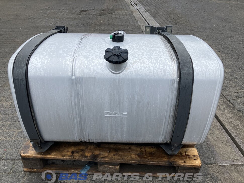 DAF - Kraftstofftank für LKW: das Bild 1 DAF - Kraftstofftank für LKW: das Bild 1
