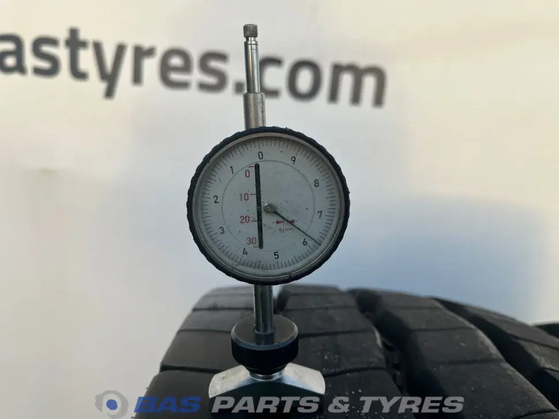 Goodyear Goodyear 13R22.5 OMNITRAC S 156/150 K M+S 3PMSF gebruikte set - Reifen für LKW: das Bild 3 Goodyear Goodyear 13R22.5 OMNITRAC S 156/150 K M+S 3PMSF gebruikte set - Reifen für LKW: das Bild 3