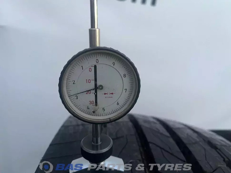 Goodyear Goodyear 315/70R22.5 EQMax S 158/150 M+S 3PMSF gebruikte set - Reifen für LKW: das Bild 3 Goodyear Goodyear 315/70R22.5 EQMax S 158/150 M+S 3PMSF gebruikte set - Reifen für LKW: das Bild 3