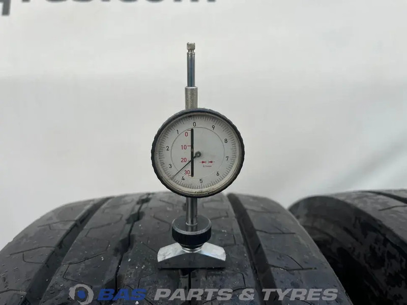 Goodyear Goodyear 315/70R22.5 FUELMAX S G2 156/150 M+S 3PMSF gebruikte set - Reifen für LKW: das Bild 3 Goodyear Goodyear 315/70R22.5 FUELMAX S G2 156/150 M+S 3PMSF gebruikte set - Reifen für LKW: das Bild 3