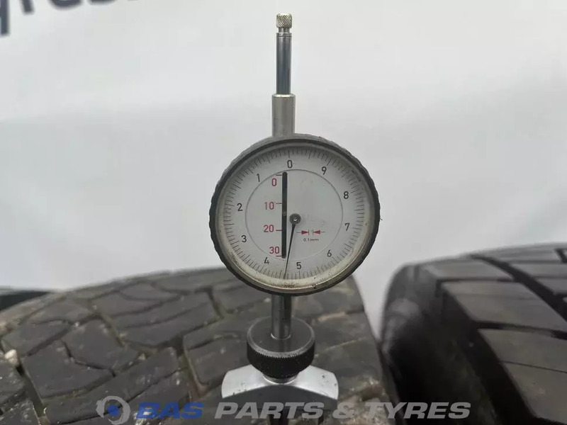 Goodyear Goodyear 315/70R22.5 KMAX D G2 154/152 M+S 3PMSF gebruikte set - Reifen für LKW: das Bild 3 Goodyear Goodyear 315/70R22.5 KMAX D G2 154/152 M+S 3PMSF gebruikte set - Reifen für LKW: das Bild 3