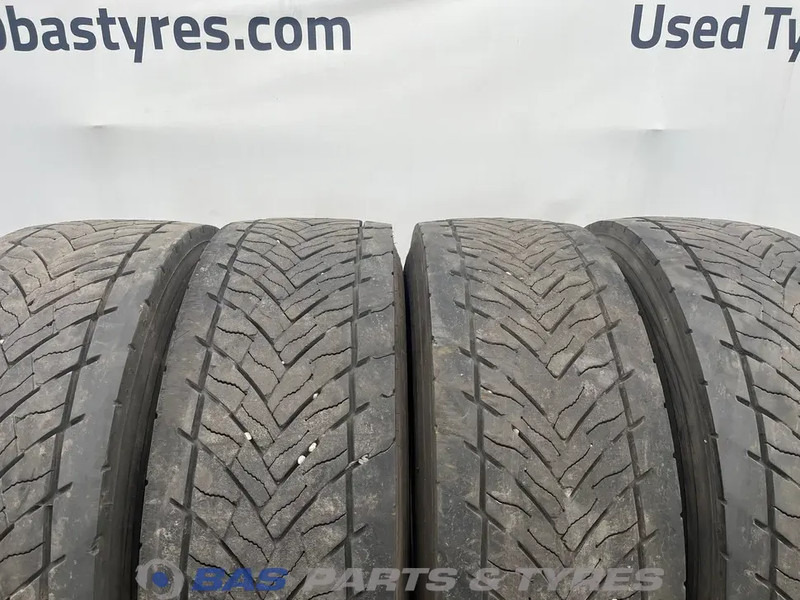 Goodyear Goodyear 315/70R22.5 KMAX D G2 154/152 M+S 3PMSF gebruikte set - Reifen für LKW: das Bild 2 Goodyear Goodyear 315/70R22.5 KMAX D G2 154/152 M+S 3PMSF gebruikte set - Reifen für LKW: das Bild 2