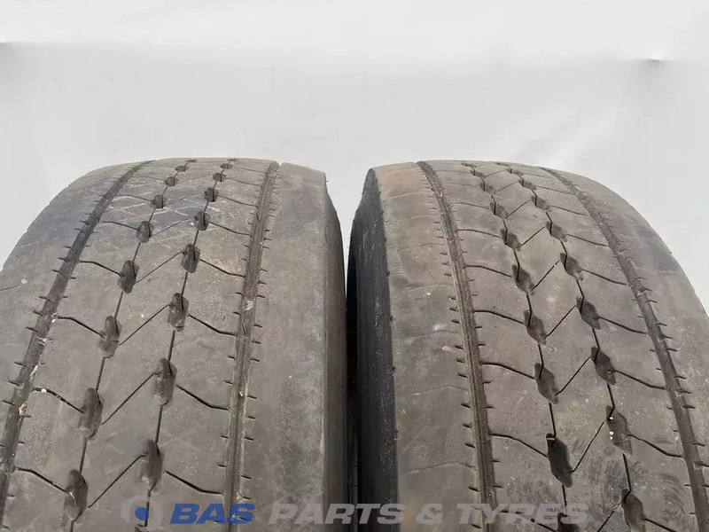 Goodyear Goodyear 315/70R22.5 Kmax S HL G2 156/150 M+S 3PMSF gebruikte set - Reifen für LKW: das Bild 2 Goodyear Goodyear 315/70R22.5 Kmax S HL G2 156/150 M+S 3PMSF gebruikte set - Reifen für LKW: das Bild 2