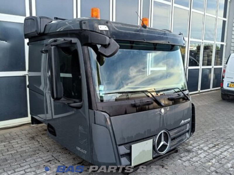 Mercedes-Benz Actros MP4 - Fahrerhaus und Interieur für LKW: das Bild 2 Mercedes-Benz Actros MP4 - Fahrerhaus und Interieur für LKW: das Bild 2