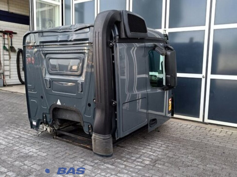 Mercedes-Benz Actros MP4 - Fahrerhaus und Interieur für LKW: das Bild 3 Mercedes-Benz Actros MP4 - Fahrerhaus und Interieur für LKW: das Bild 3