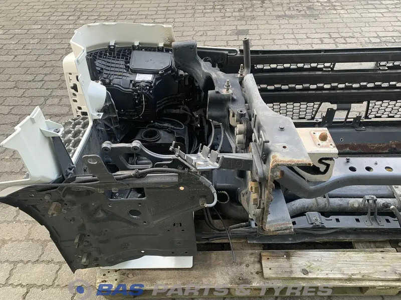 Scania R-Serie Bumper Scania 3082333 - Stoßstange für LKW: das Bild 4 Scania R-Serie Bumper Scania 3082333 - Stoßstange für LKW: das Bild 4