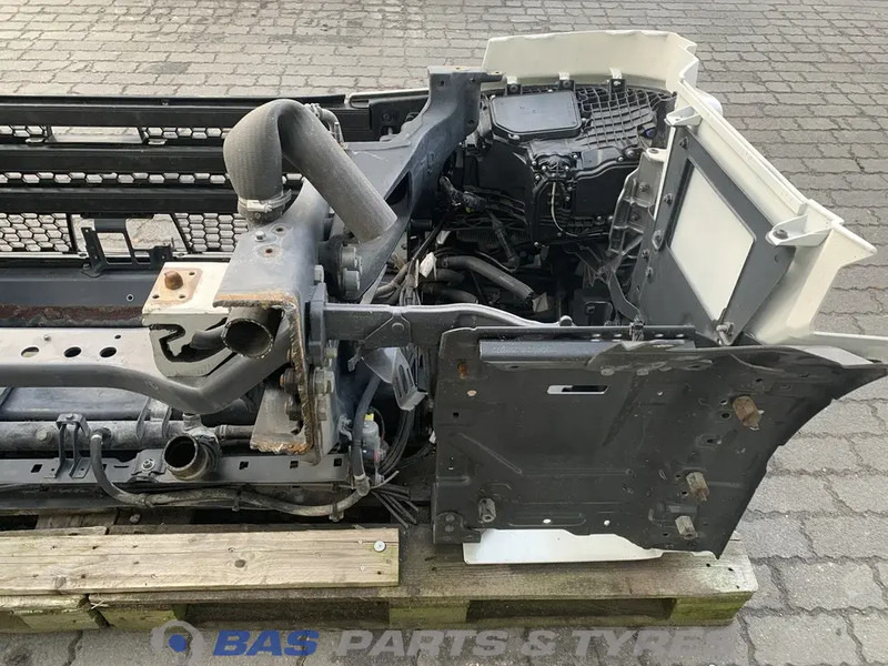 Scania R-Serie Bumper Scania 3082333 - Stoßstange für LKW: das Bild 5 Scania R-Serie Bumper Scania 3082333 - Stoßstange für LKW: das Bild 5