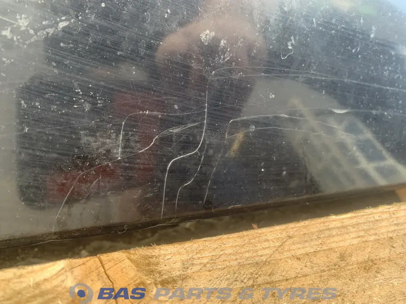 Scania Zonneklep Scania 2341420 - Sonnenblende für LKW: das Bild 5 Scania Zonneklep Scania 2341420 - Sonnenblende für LKW: das Bild 5