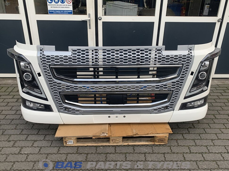 Volvo FH4 Bumper Volvo 82492251 - Stoßstange für LKW: das Bild 1 Volvo FH4 Bumper Volvo 82492251 - Stoßstange für LKW: das Bild 1