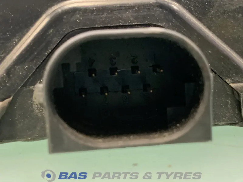 Volvo FH4 Regeleenheid Botswaarschuwing Volvo 21719200 - Lichter/ Leuchten für LKW: das Bild 2 Volvo FH4 Regeleenheid Botswaarschuwing Volvo 21719200 - Lichter/ Leuchten für LKW: das Bild 2