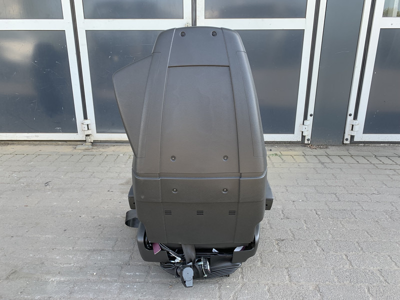Volvo FM5 - Sitz für LKW: das Bild 3 Volvo FM5 - Sitz für LKW: das Bild 3