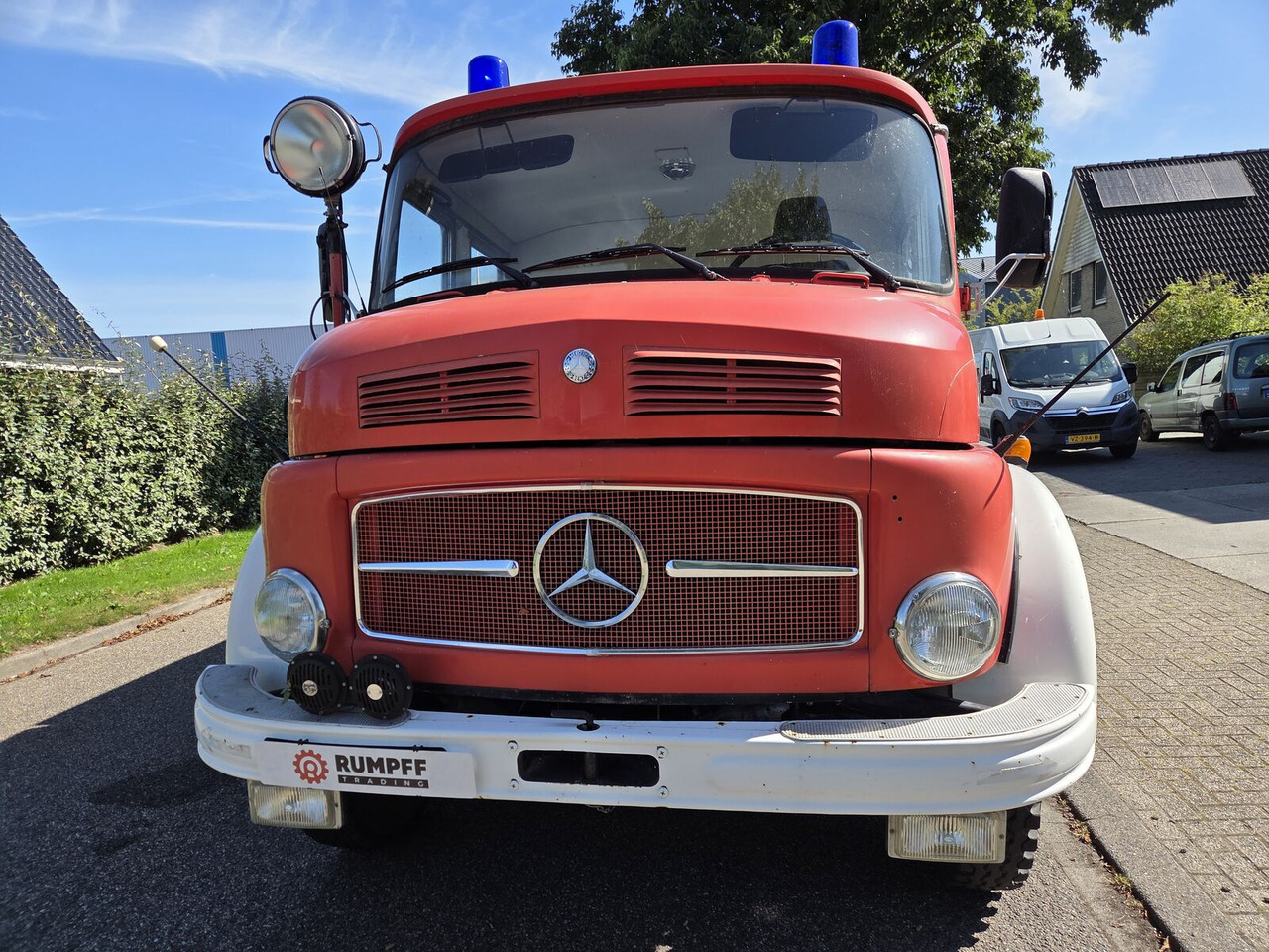 Mercedes-Benz LAF 1113 B 4X4 Turbo Diesel (170 PK) brandweerwagen - Feuerwehrfahrzeug: das Bild 3 Mercedes-Benz LAF 1113 B 4X4 Turbo Diesel (170 PK) brandweerwagen - Feuerwehrfahrzeug: das Bild 3