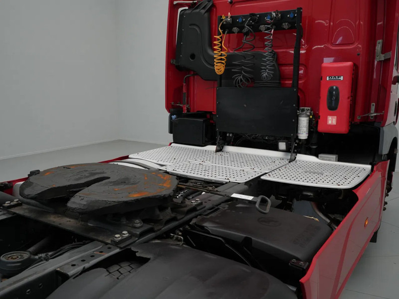 Sattelzugmaschine DAF CF 410: das Bild 9