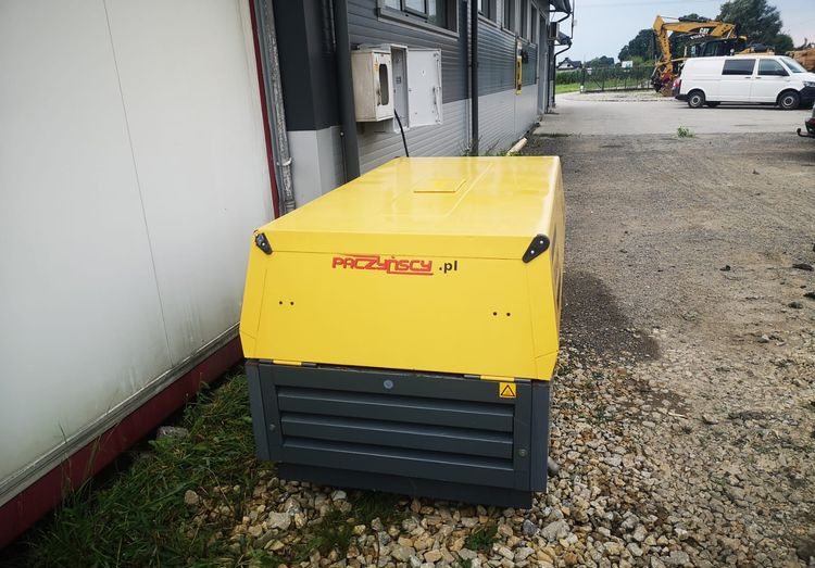 Agregat prądotwórczy Atlas Copco QAX 20 2005 Agregat (Genrtator) prądotwórczy Atlas Copco - Stromgenerator: das Bild 4 Agregat prądotwórczy Atlas Copco QAX 20 2005 Agregat (Genrtator) prądotwórczy Atlas Copco - Stromgenerator: das Bild 4