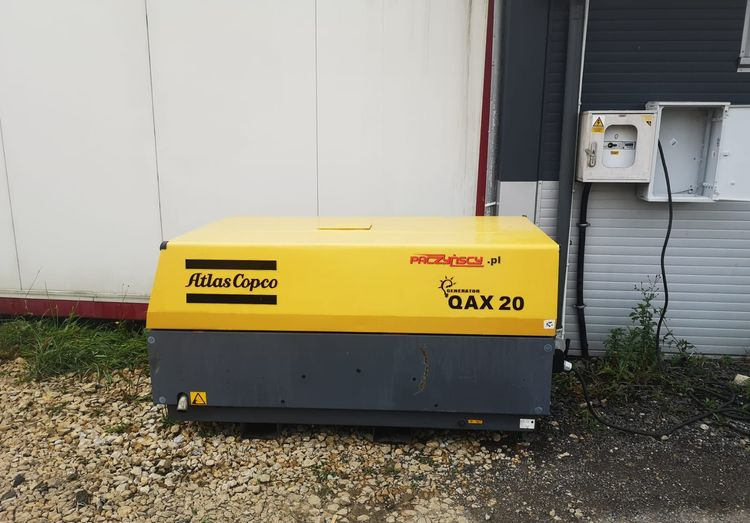 Agregat prądotwórczy Atlas Copco QAX 20 2005 Agregat (Genrtator) prądotwórczy Atlas Copco - Stromgenerator: das Bild 1 Agregat prądotwórczy Atlas Copco QAX 20 2005 Agregat (Genrtator) prądotwórczy Atlas Copco - Stromgenerator: das Bild 1