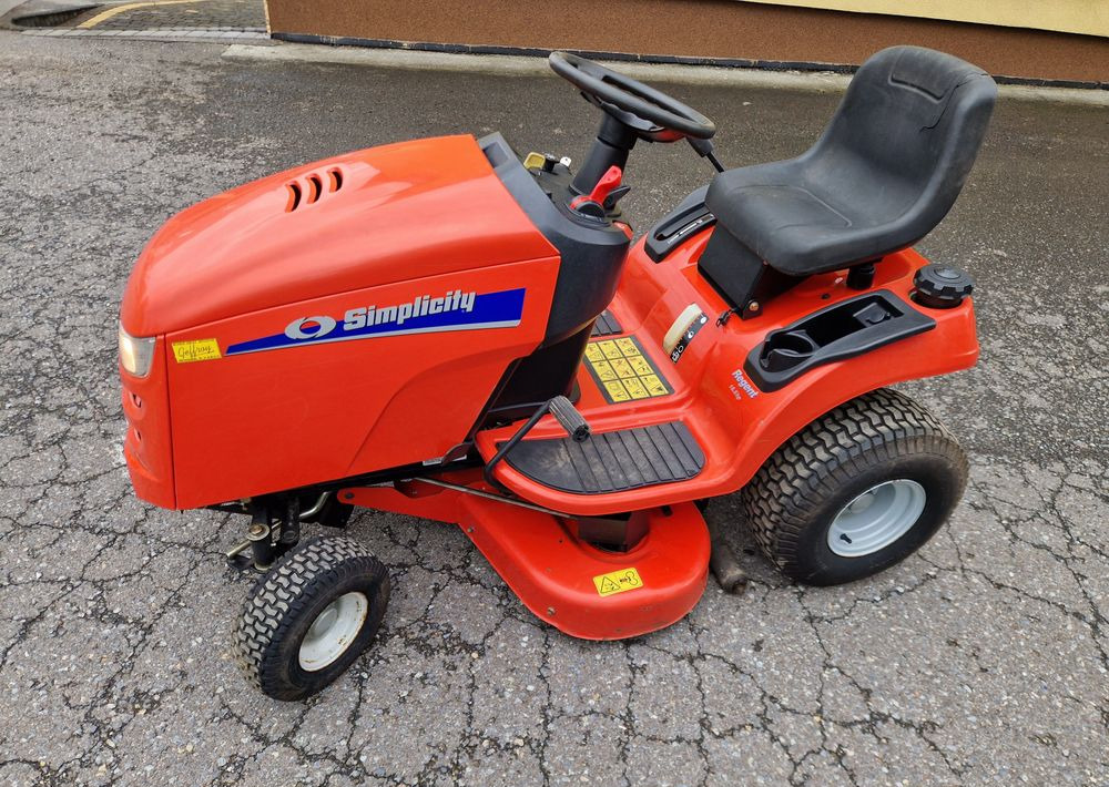 Kosiarka traktorek Simplicity Regent 18,5 Kosiarka Simplicity - Rasenmäher: das Bild 1 Kosiarka traktorek Simplicity Regent 18,5 Kosiarka Simplicity - Rasenmäher: das Bild 1