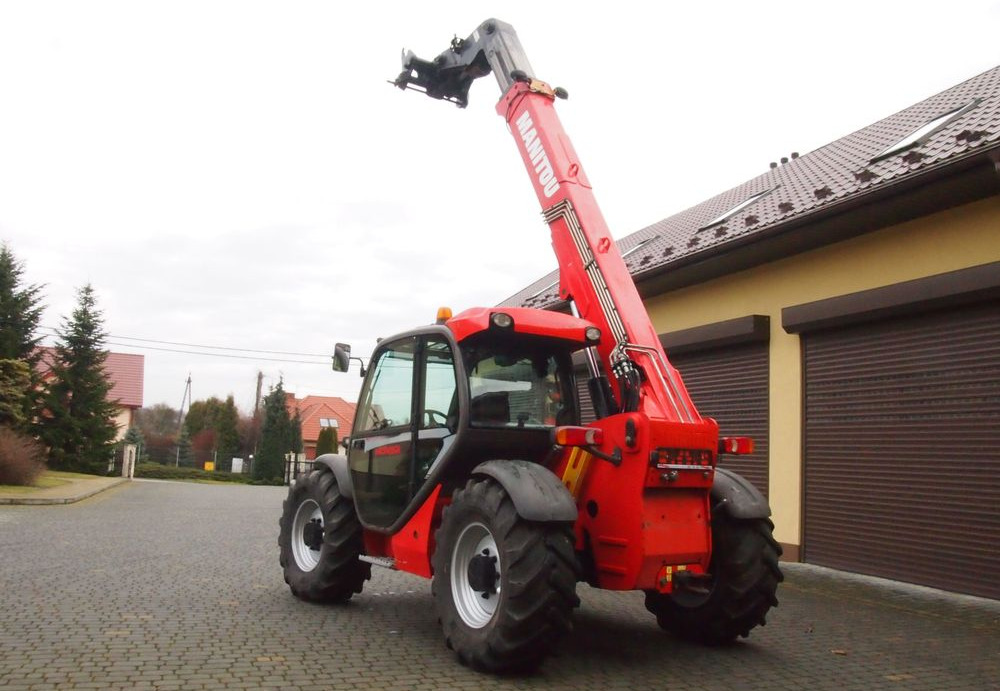 Ładowarka teleskopowa Manitou MLT 735-120LSU 2012 Manitou Silnik Mercedes - Teleskoplader: das Bild 3 Ładowarka teleskopowa Manitou MLT 735-120LSU 2012 Manitou Silnik Mercedes - Teleskoplader: das Bild 3