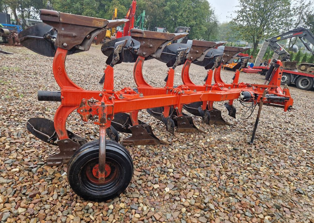 Pług obrotowy GREGOIRE-BESSON 2002 Pług 4 skibowy obrotowy Gregoire-Besson - Pflug: das Bild 5 Pług obrotowy GREGOIRE-BESSON 2002 Pług 4 skibowy obrotowy Gregoire-Besson - Pflug: das Bild 5