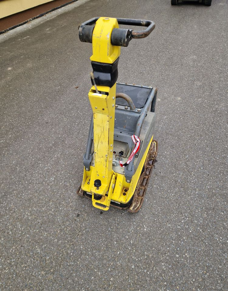 Ubijarka Wacker DPU 4545 2018 Ubijarka zagęszczarka płyta Wacker DPU 4545 - Rüttelplatte: das Bild 4 Ubijarka Wacker DPU 4545 2018 Ubijarka zagęszczarka płyta Wacker DPU 4545 - Rüttelplatte: das Bild 4