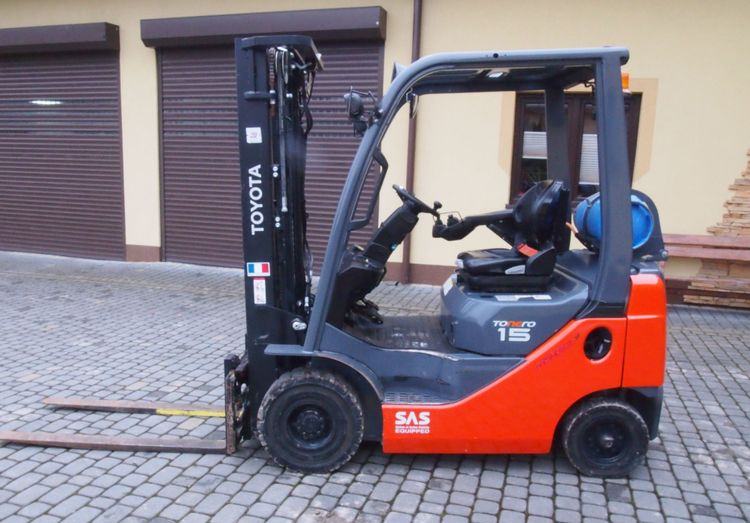 Wózek widłowy Toyota 8FGF15 2018 TRIPLEX system SAS (blokowanie tylnej osi) - Treibgasstapler: das Bild 3 Wózek widłowy Toyota 8FGF15 2018 TRIPLEX system SAS (blokowanie tylnej osi) - Treibgasstapler: das Bild 3