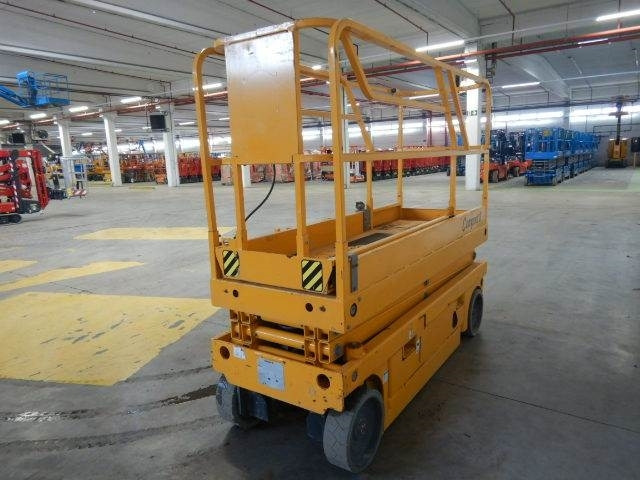 Haulotte Compact 8CU - Scherenbühne: das Bild 3 Haulotte Compact 8CU - Scherenbühne: das Bild 3