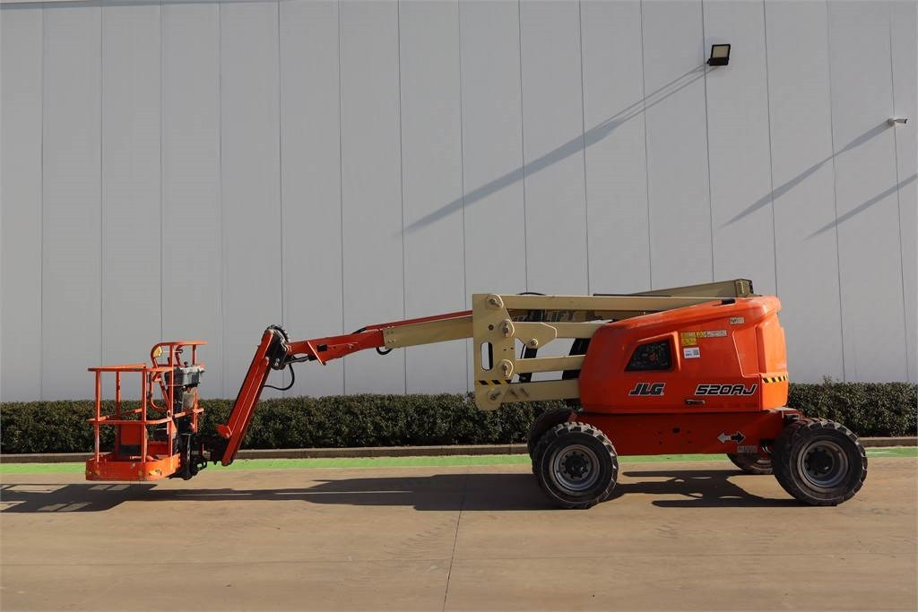 JLG 520AJ - Gelenkarmbühne: das Bild 1 JLG 520AJ - Gelenkarmbühne: das Bild 1