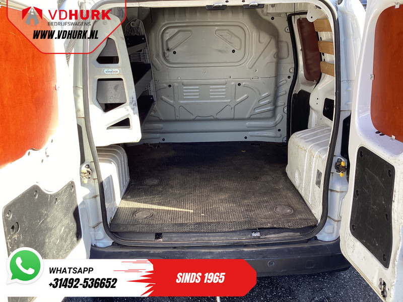 Fiat Fiorino 1.3 MJ 75 pk EXPORT APK 09-2026/ Airco/ Trekhaak/ Lichtbalk/ PDC - Kleintransporter: das Bild 5 Fiat Fiorino 1.3 MJ 75 pk EXPORT APK 09-2026/ Airco/ Trekhaak/ Lichtbalk/ PDC - Kleintransporter: das Bild 5