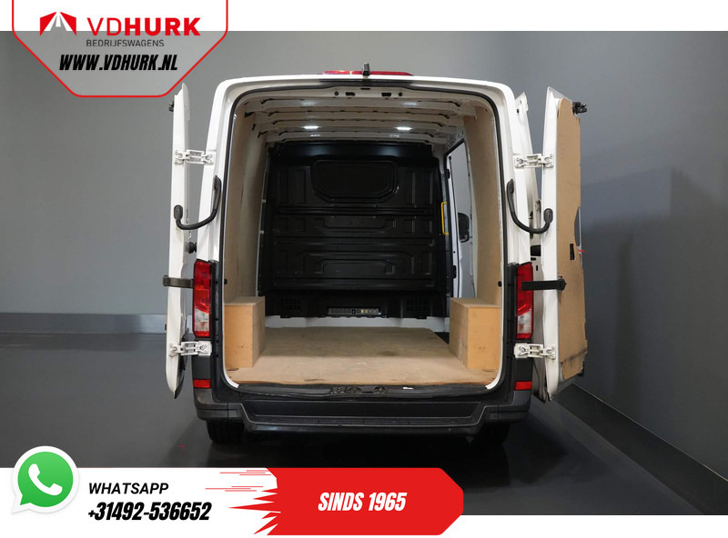 Volkswagen Crafter 2.0 TDI L3H2 Gev.stoel/ CarPlay/ Camera/ Cruise/ Airco/ 270Gr. deuren - Kleintransporter: das Bild 5 Volkswagen Crafter 2.0 TDI L3H2 Gev.stoel/ CarPlay/ Camera/ Cruise/ Airco/ 270Gr. deuren - Kleintransporter: das Bild 5