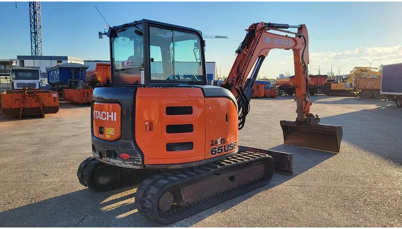Hitachi ZX65USB-5A CLR - Kettenbagger: das Bild 4 Hitachi ZX65USB-5A CLR - Kettenbagger: das Bild 4