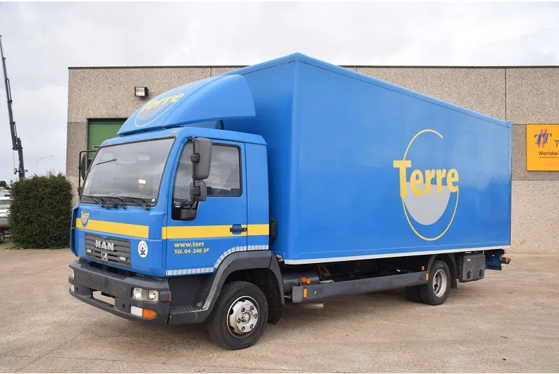 MAN L2000 - Koffer LKW: das Bild 1 MAN L2000 - Koffer LKW: das Bild 1