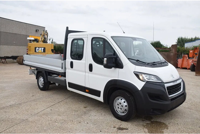 Peugeot Boxer - Pritsche Transporter, Transporter mit Doppelkabine: das Bild 4 Peugeot Boxer - Pritsche Transporter, Transporter mit Doppelkabine: das Bild 4