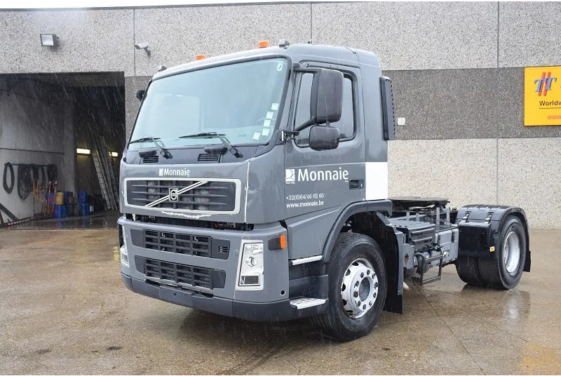 Volvo FM 9.300 - Sattelzugmaschine: das Bild 2 Volvo FM 9.300 - Sattelzugmaschine: das Bild 2